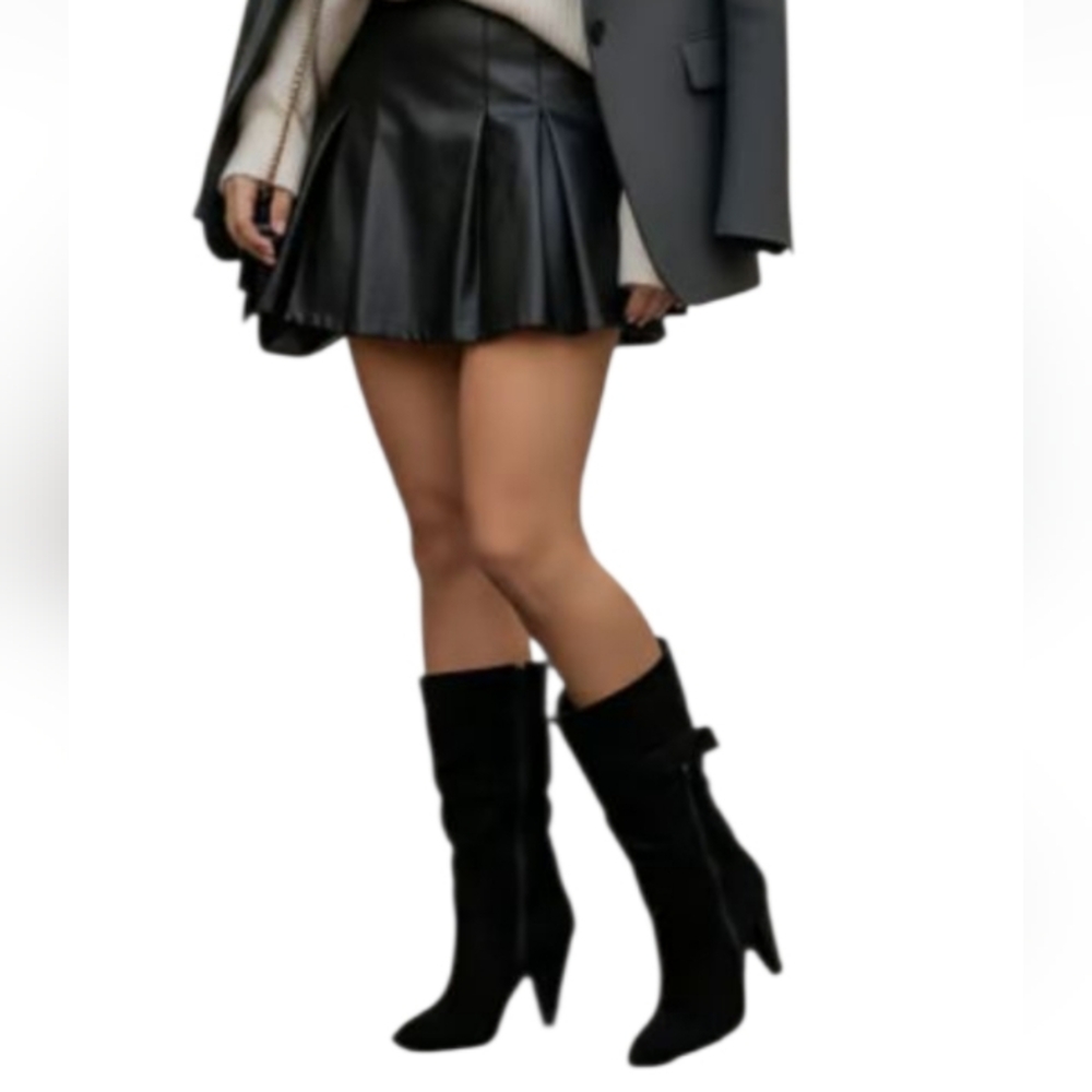 "DIBA"  Sexy Black Calf Booties with Bows on the sides. Size 7.5.